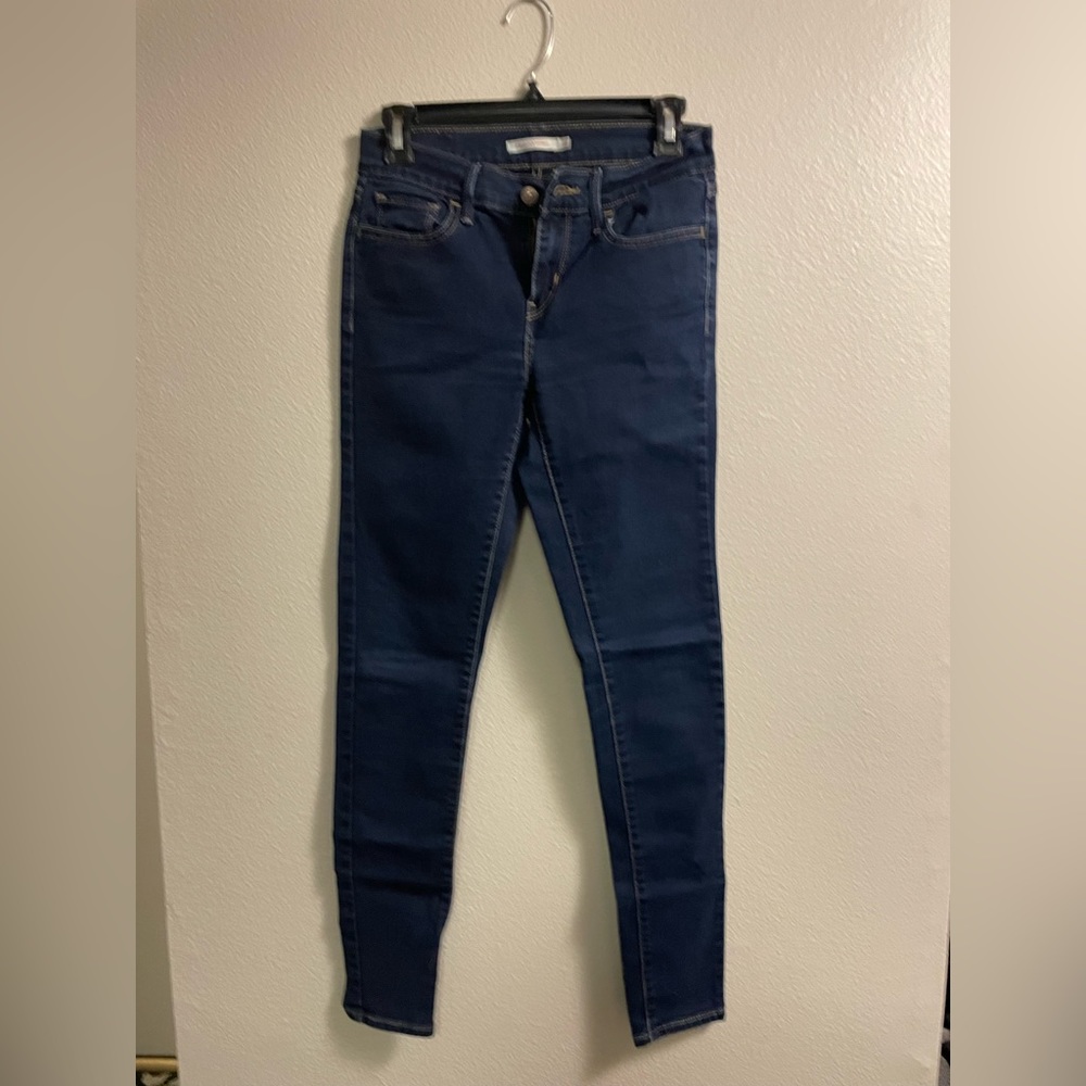 Levi Jeans size 28